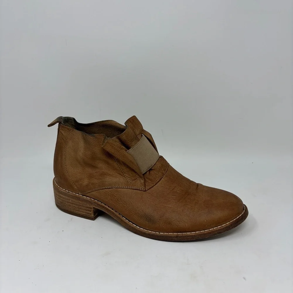 Eileen Fisher Soul Tumbled Leather Ankle Booties Size 6.5